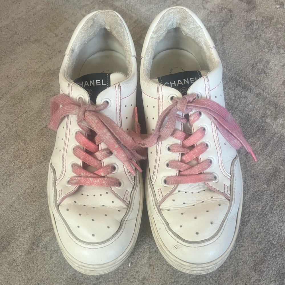 Chanel Women’s Interlocking CC Sneakers. - Picture 2 of 8